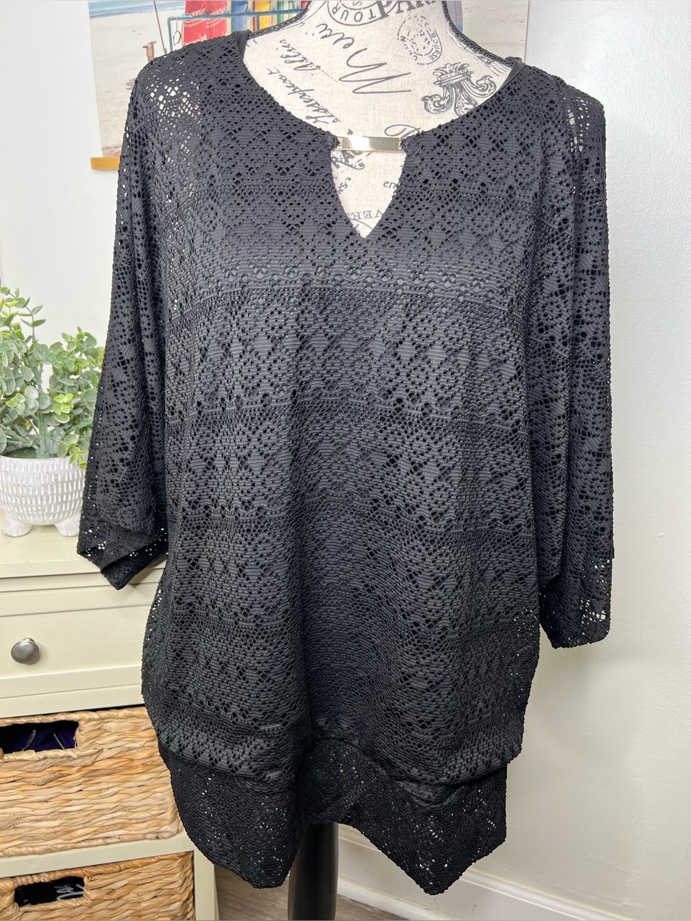 Brand New-JM Collection Lace Top